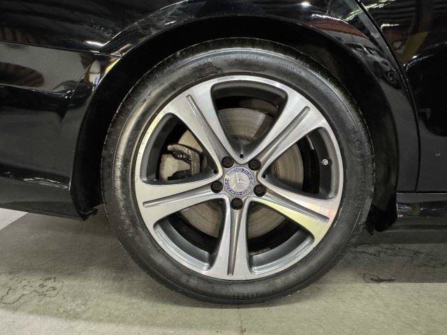 Used 2017 Mercedes-Benz E 400 4MATIC Wagon image 72