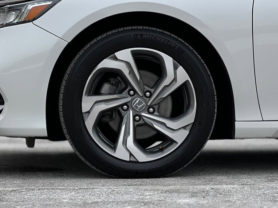 Used 2019 Honda Accord EX image 39