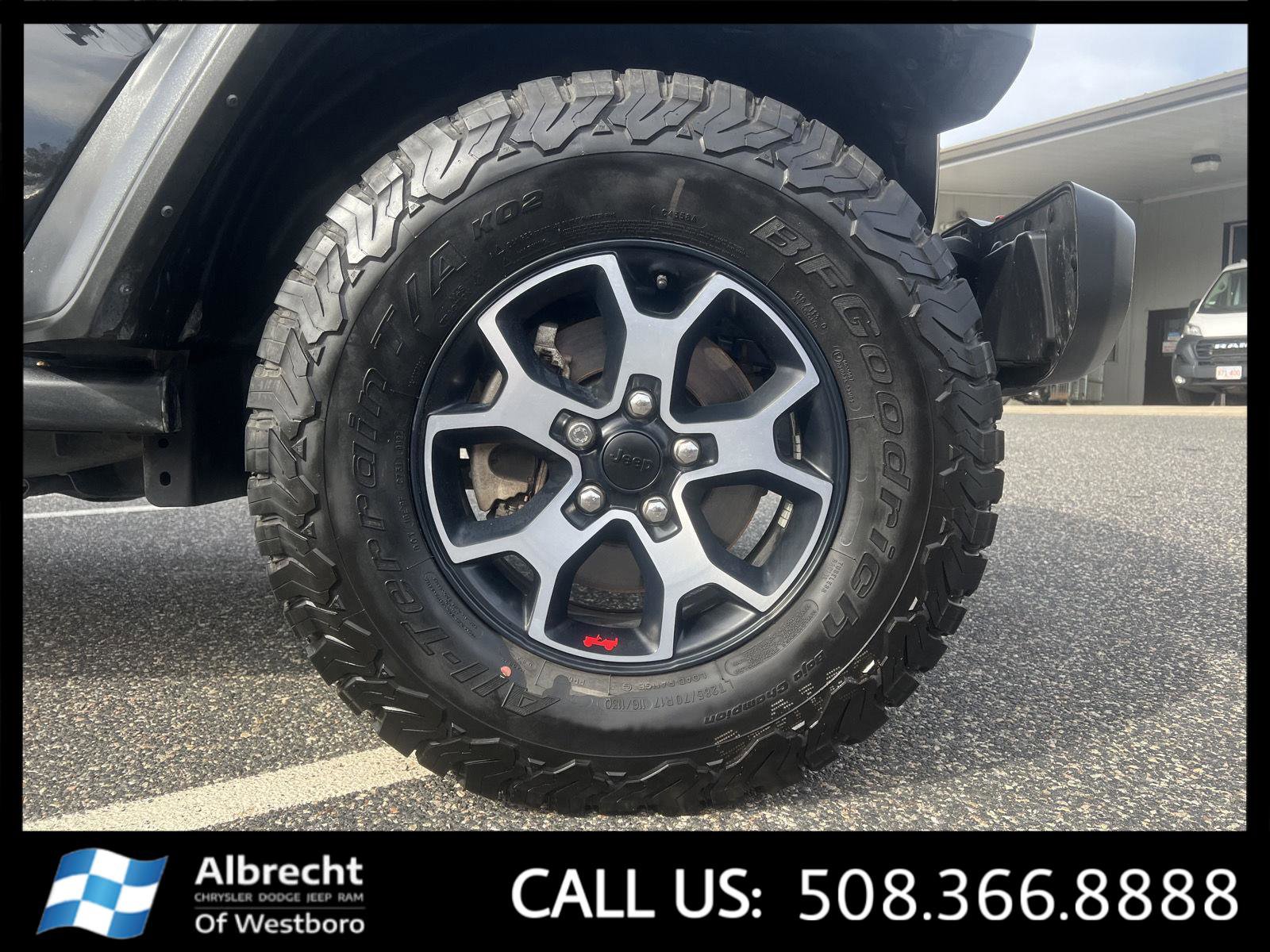 Used 2022 Jeep Wrangler Unlimited Rubicon w/ Cold Weather Group image 35