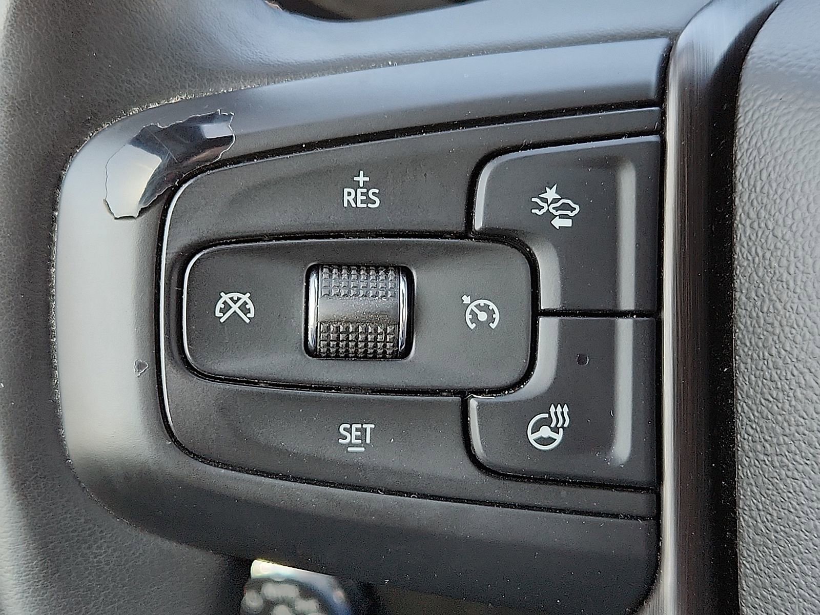 Used 2024 GMC Sierra 2500 AT4 w/ AT4 Premium Plus Package image 17