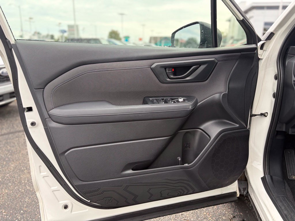 Used 2025 Subaru Forester Premium AWD/4WD image 19