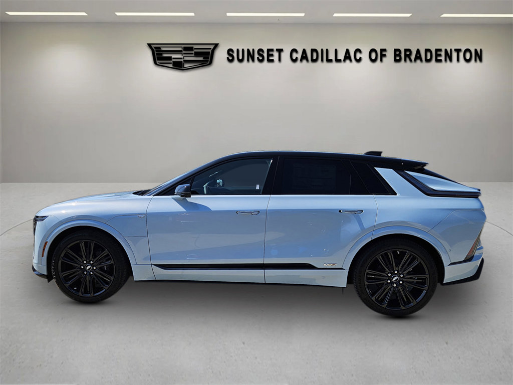 New 2026 Cadillac Lyriq V image 4