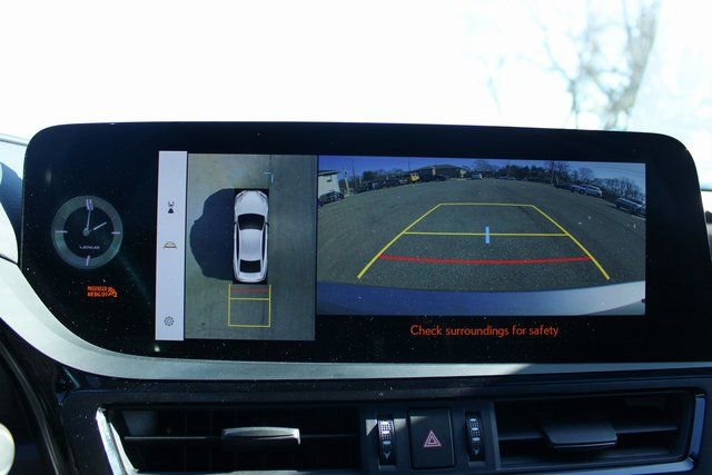 Used 2023 Lexus ES 350 F Sport w/ Accessory Package (Z2) image 23