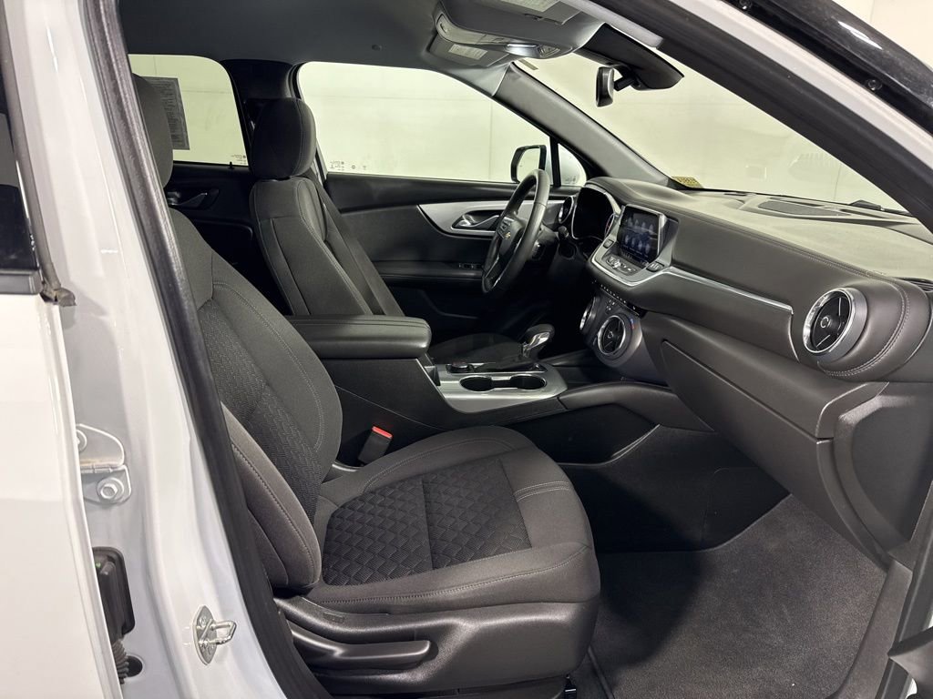 Used 2022 Chevrolet Blazer LT AWD/4WD image 13