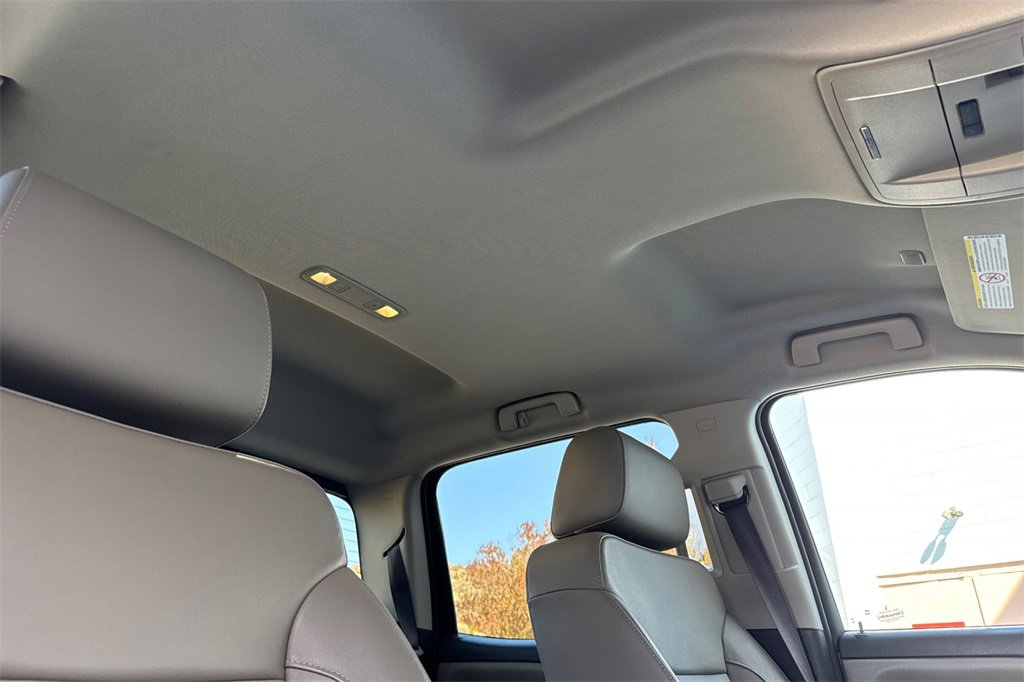 Used 2019 GMC Sierra 2500 SLT w/ Duramax Plus Package image 16