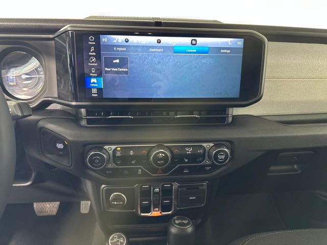 Used 2024 Jeep Wrangler Unlimited w/ Convenience Group image 21