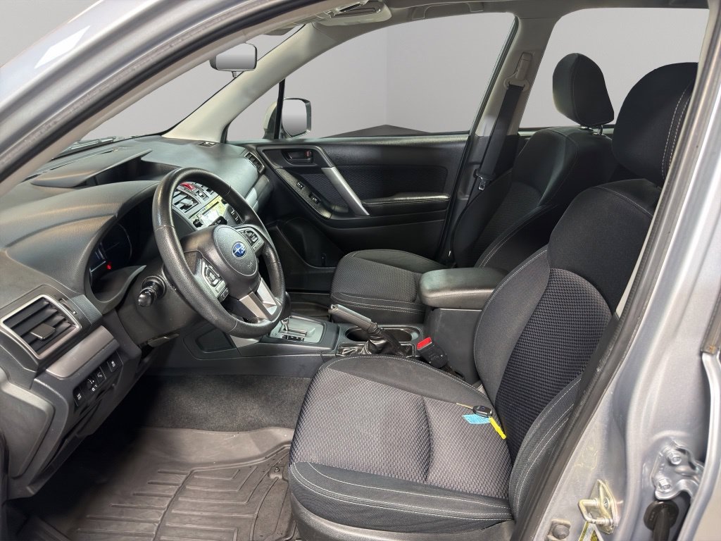 Used 2018 Subaru Forester 2.5i Premium AWD/4WD image 9
