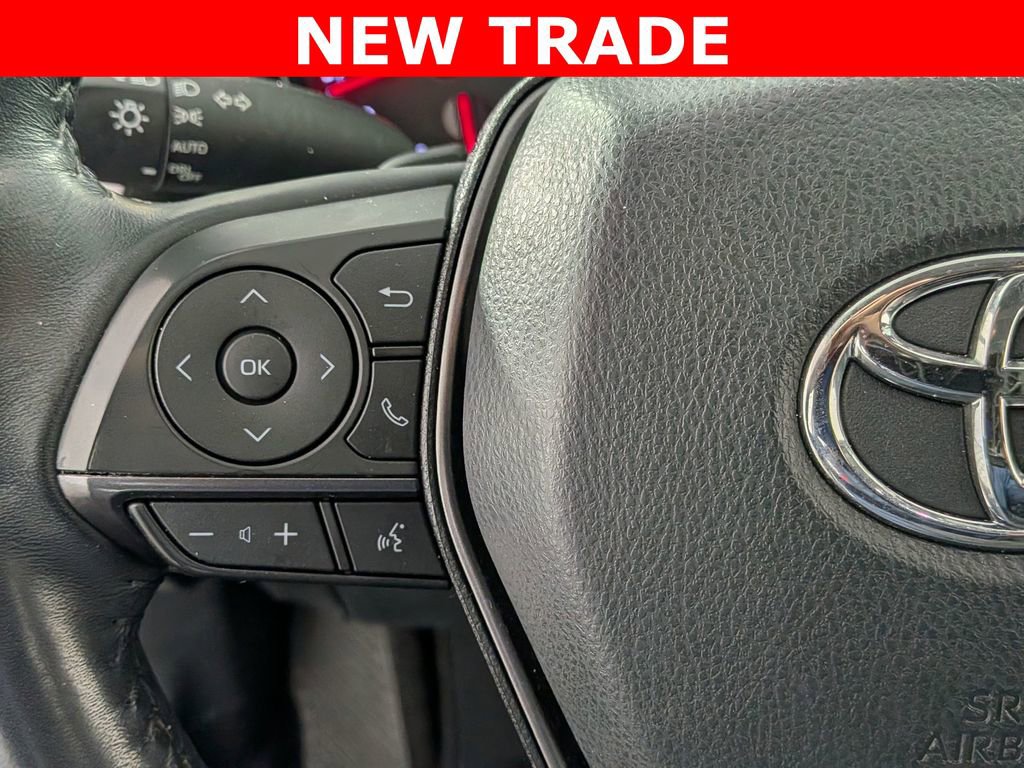 Used 2021 Toyota Camry XSE image 15