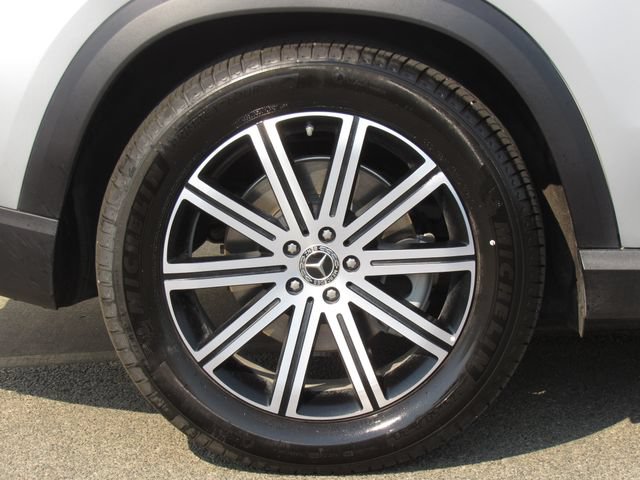 Certified 2025 Mercedes-Benz GLE 450 4MATIC image 36