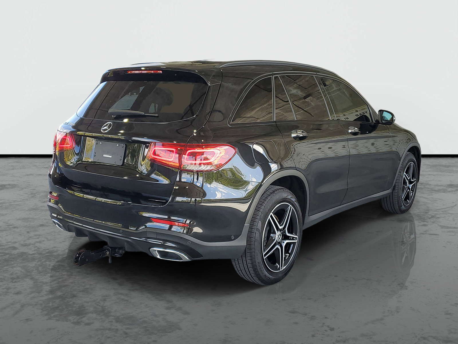 Used 2022 Mercedes-Benz GLC 300 image 2