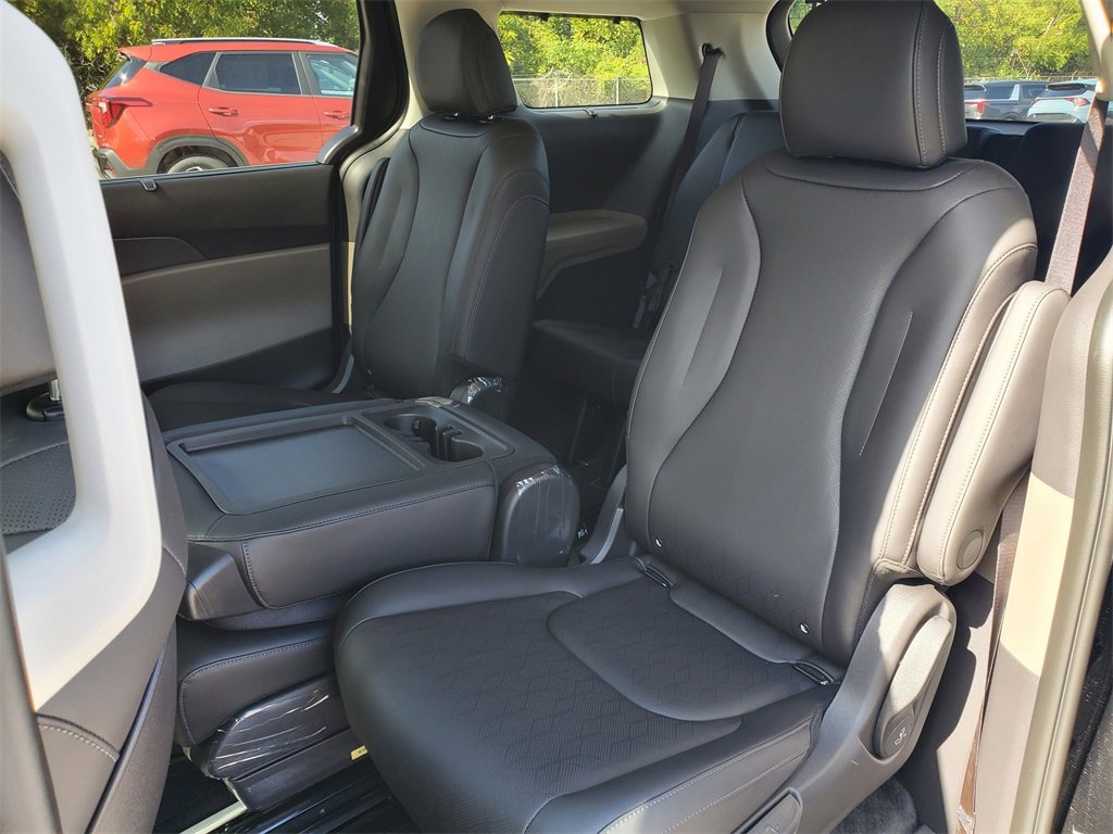 New 2026 Kia Carnival SX image 29