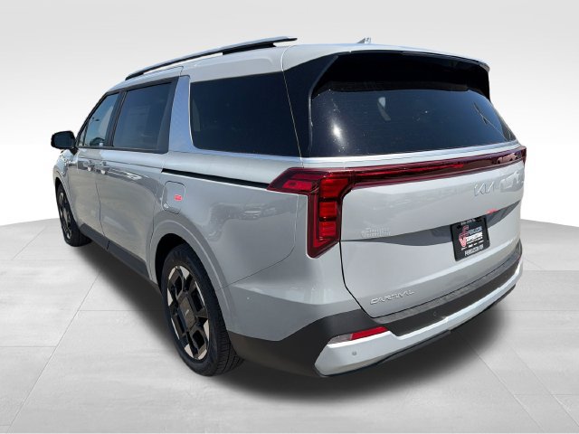 New 2027 Kia Carnival EX FWD image 5