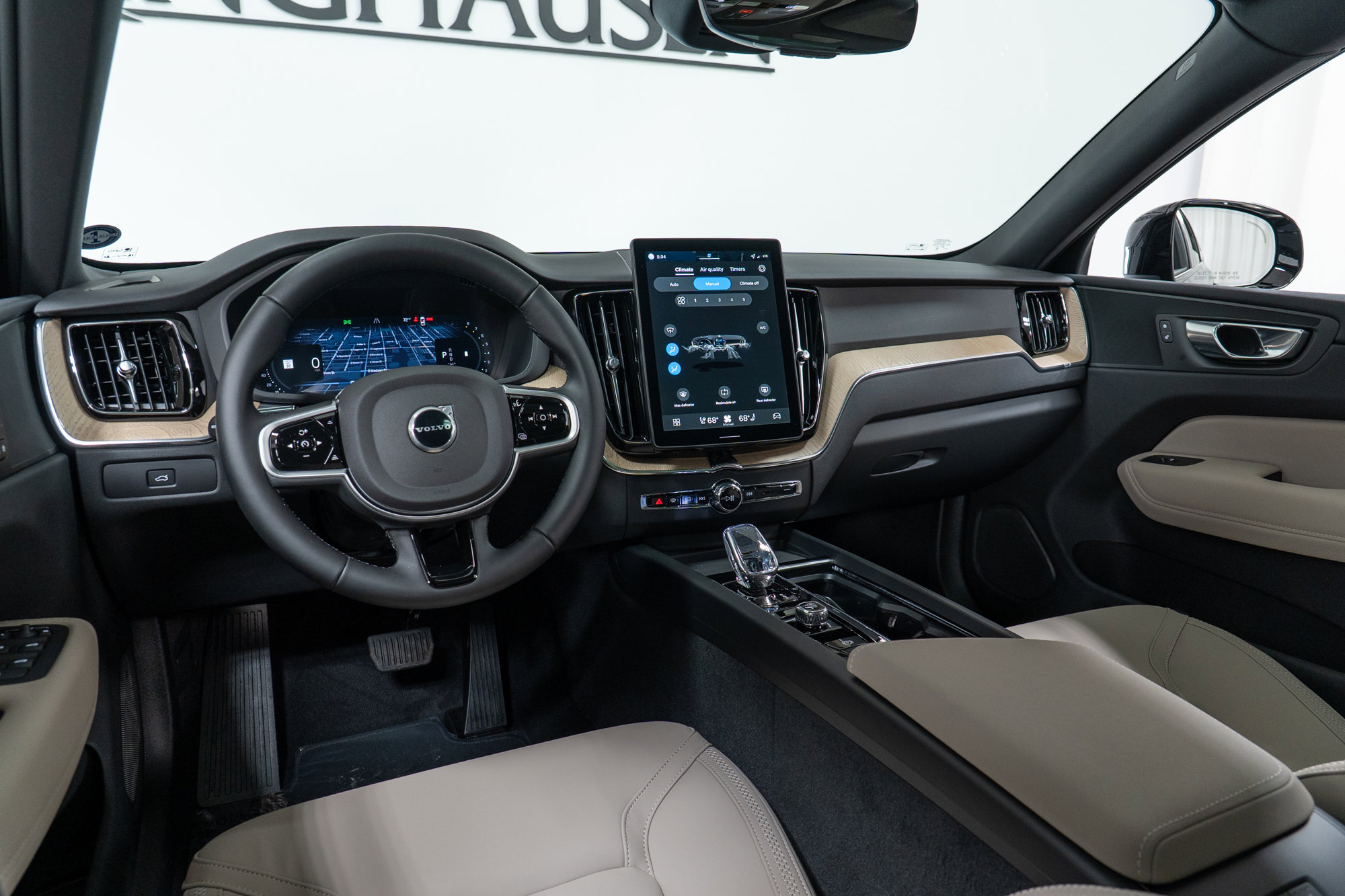 New 2026 Volvo XC60 B5 Plus w/ Climate Package image 16