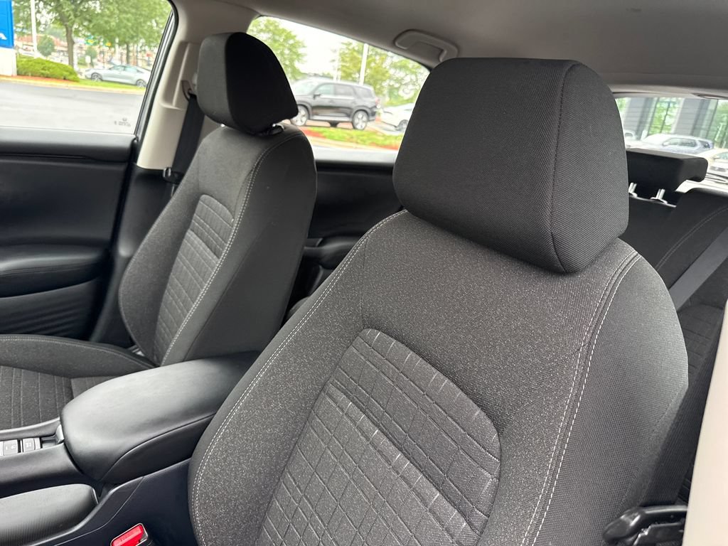 Certified 2024 Honda HR-V LX image 12