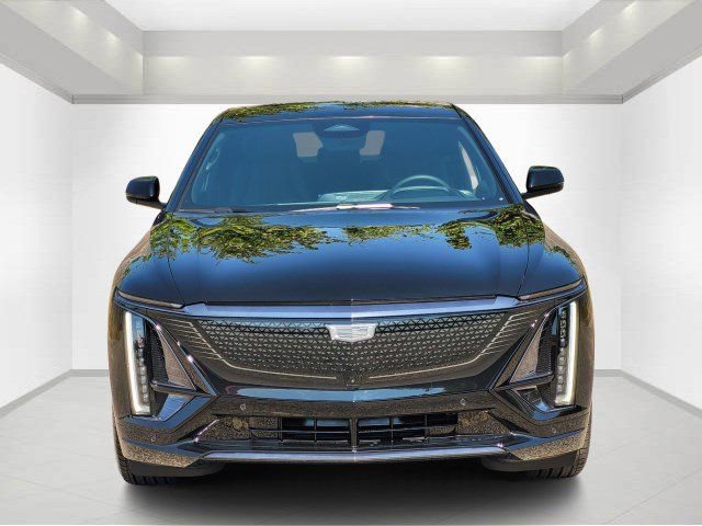 New 2026 Cadillac Lyriq Signature Sport w/ LPO, Floor Liner Package image 2