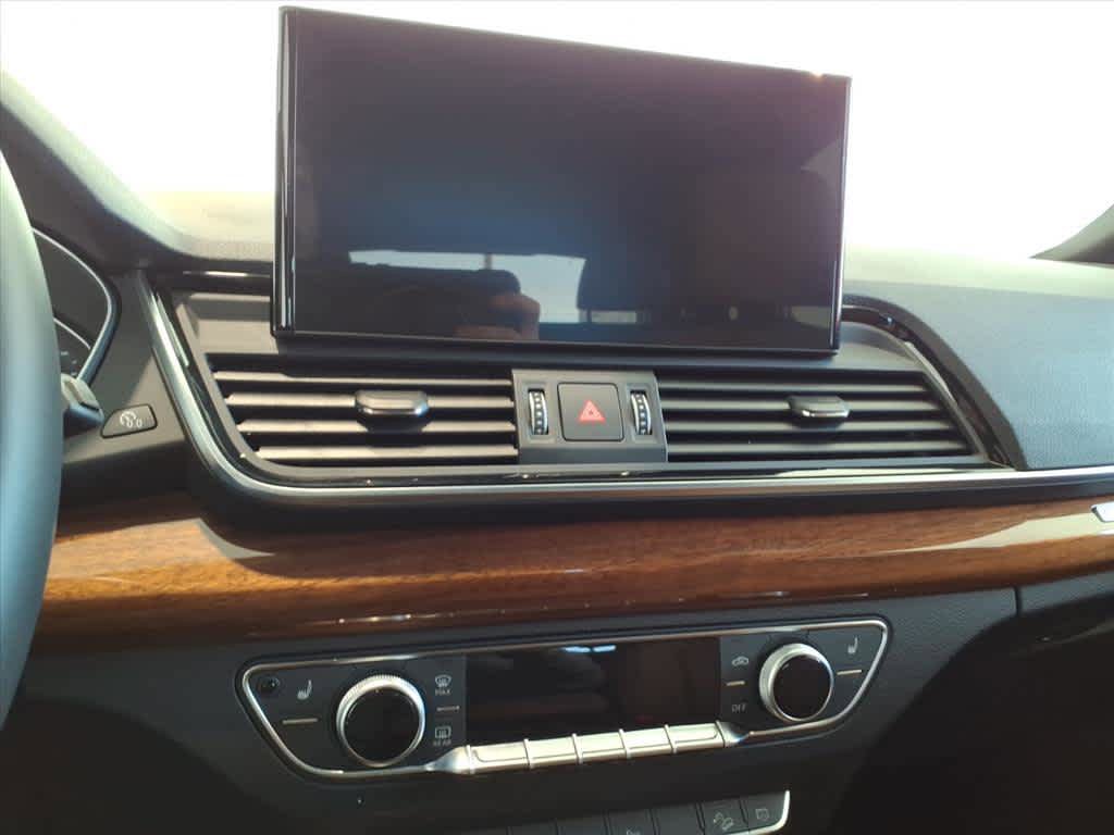 Certified 2023 Audi Q5 2.0T Premium w/ Convenience Package AWD/4WD image 13