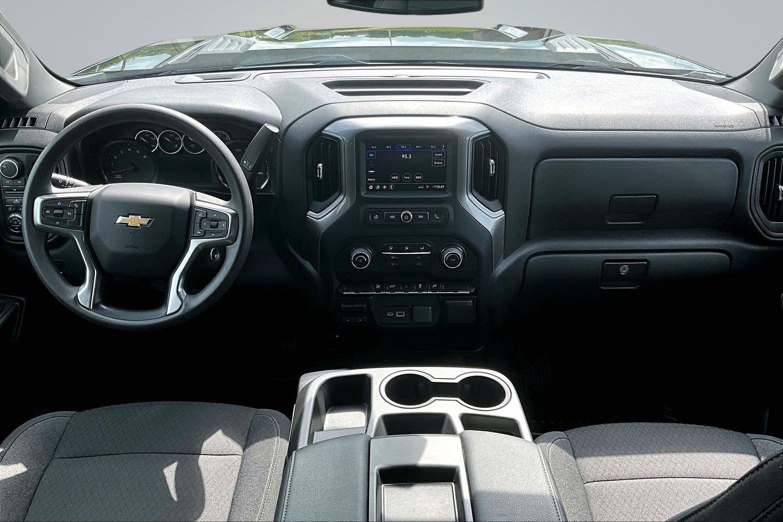 Used 2022 Chevrolet Silverado 2500 Custom w/ Custom Value Package AWD/4WD image 18