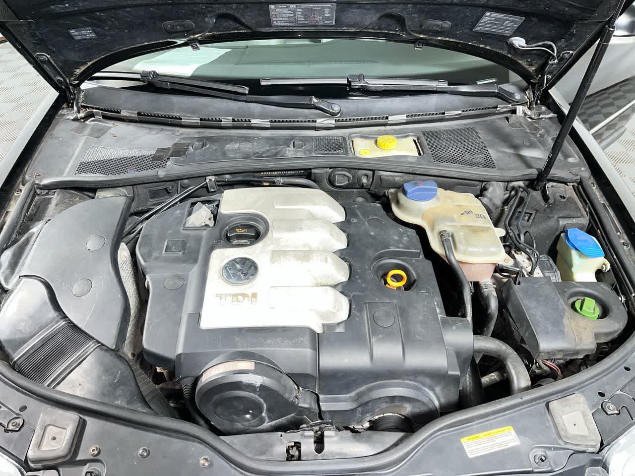 Used 2004 Volkswagen Passat GLS FWD image 12