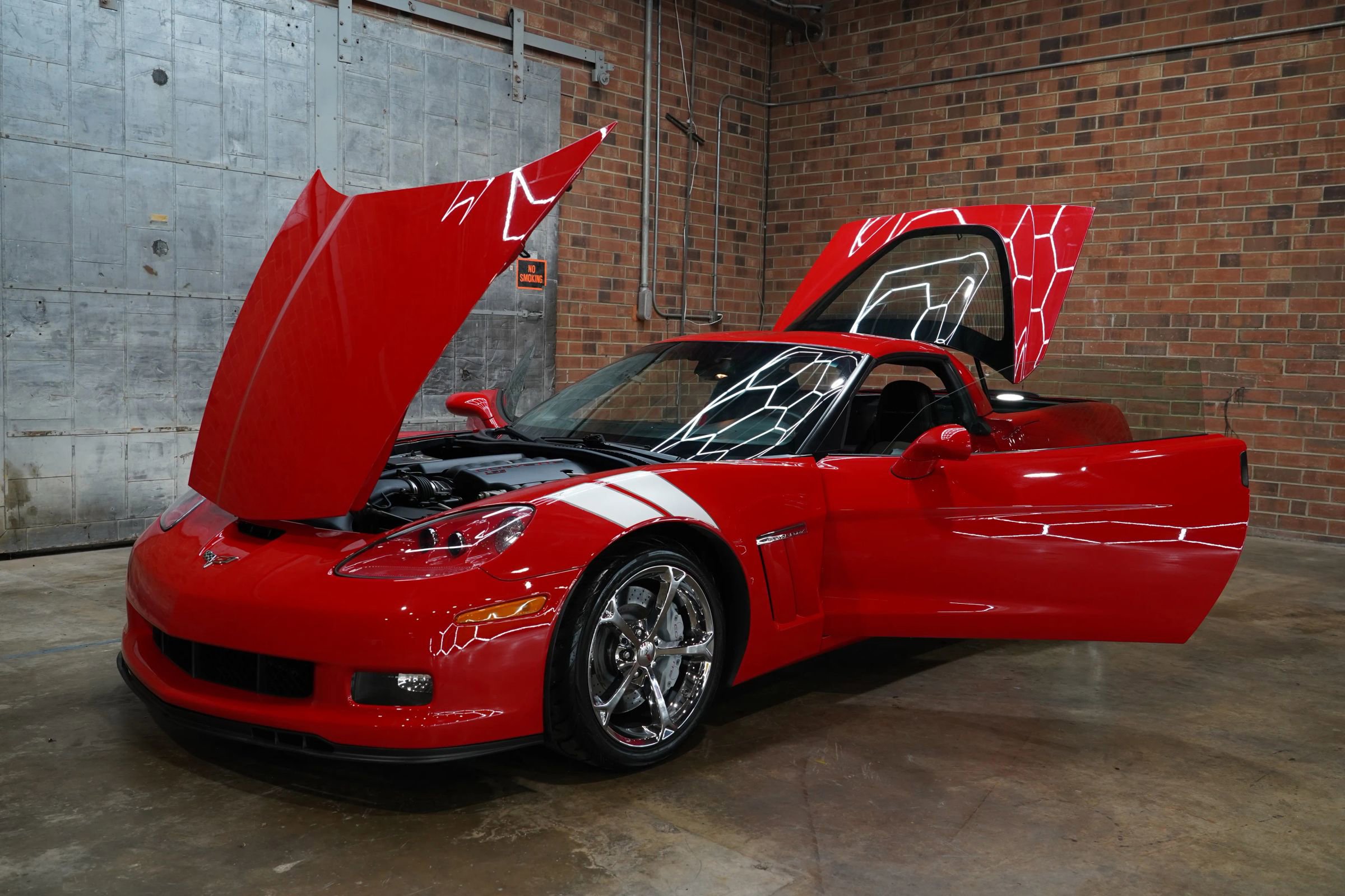 Used 2011 Chevrolet Corvette Grand Sport w/ Preferred Equipment Group image 25