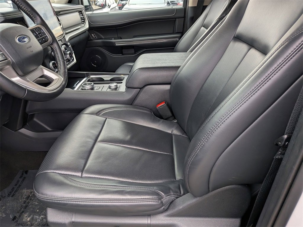 Used 2024 Ford Expedition XLT image 22