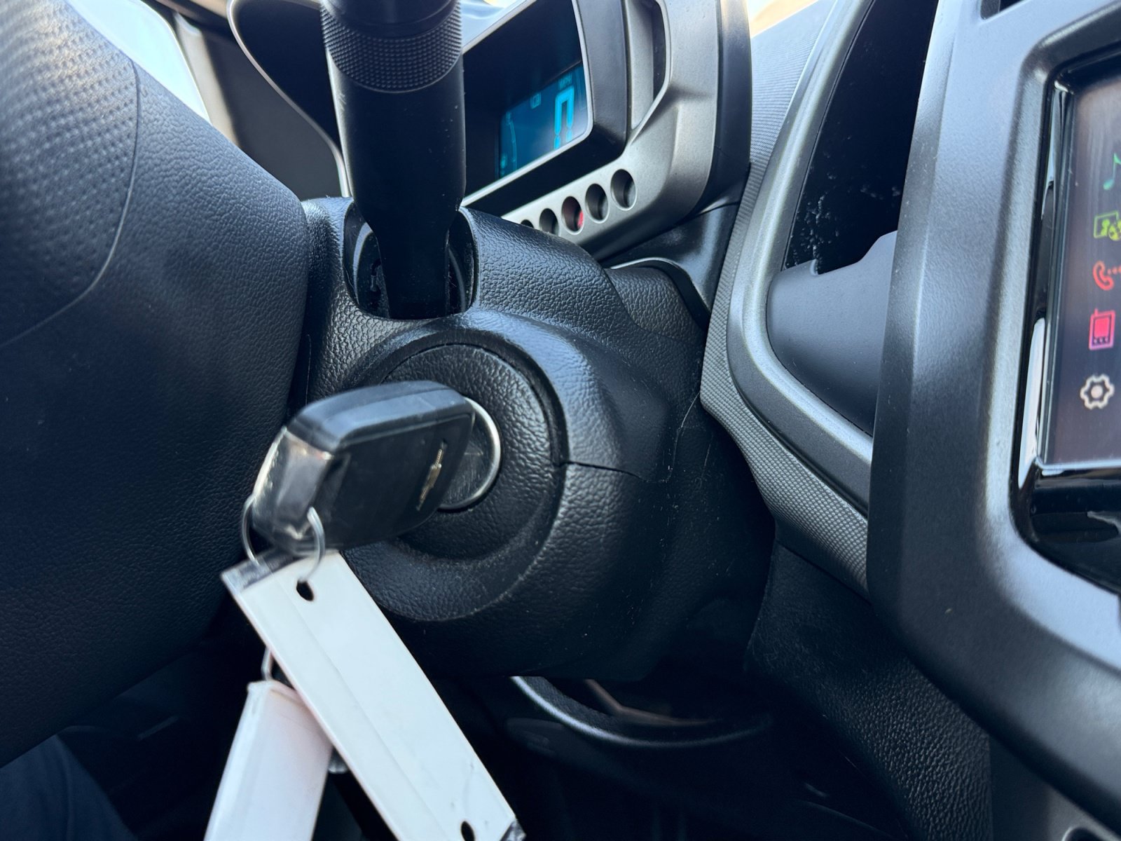 Used 2016 Chevrolet Sonic LT FWD image 30