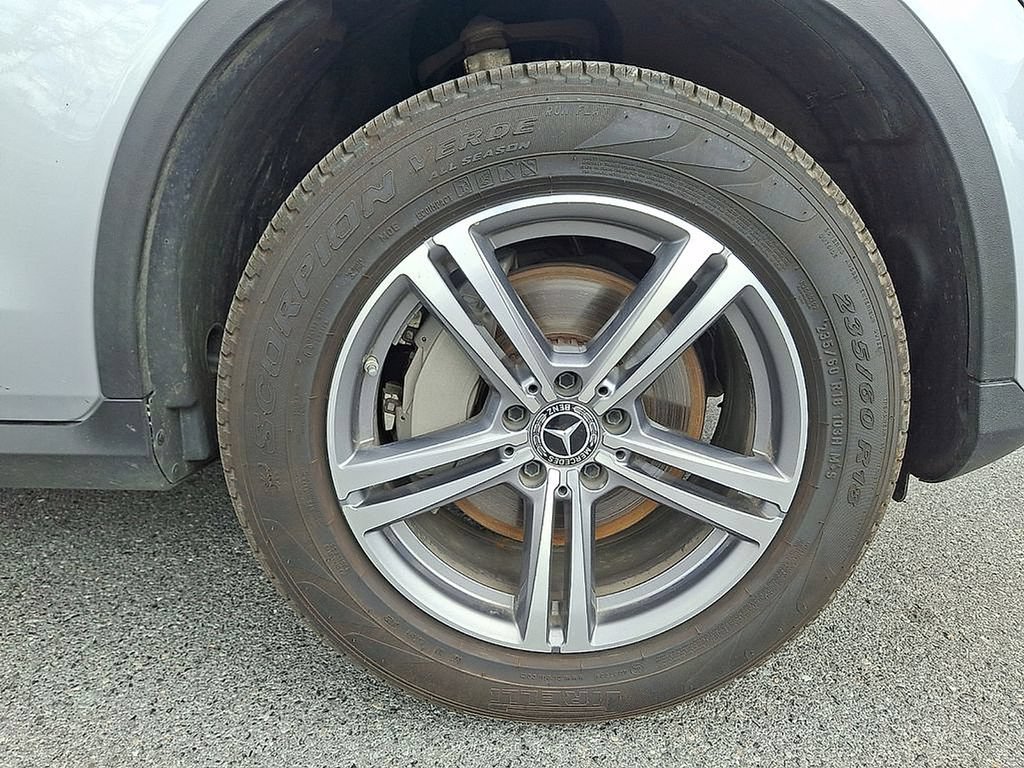 Used 2022 Mercedes-Benz GLC 300 4MATIC image 12