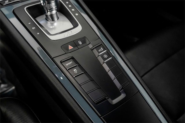 Used 2017 Porsche 718 Cayman Base image 33