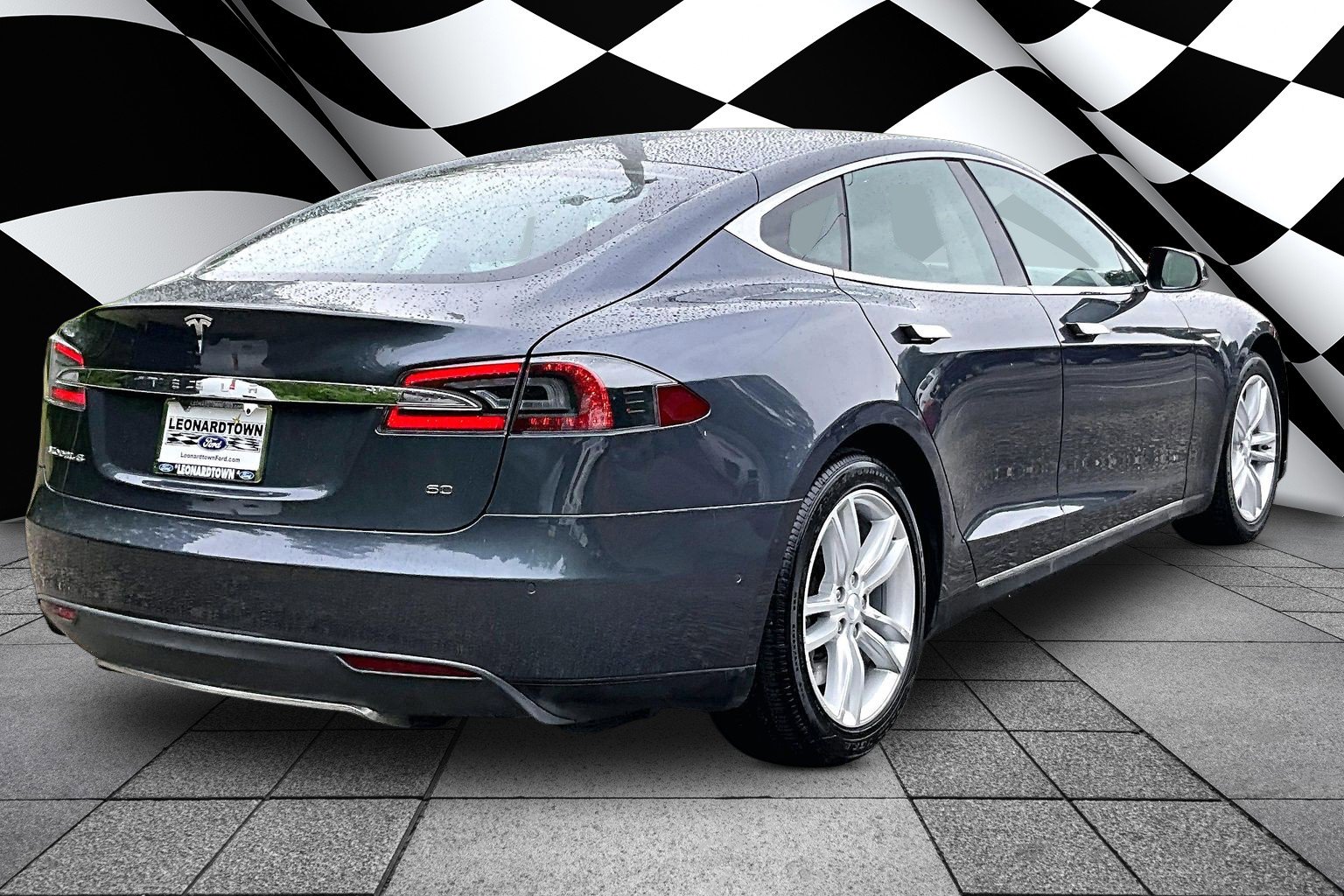Used 2014 Tesla Model S 60 RWD image 2