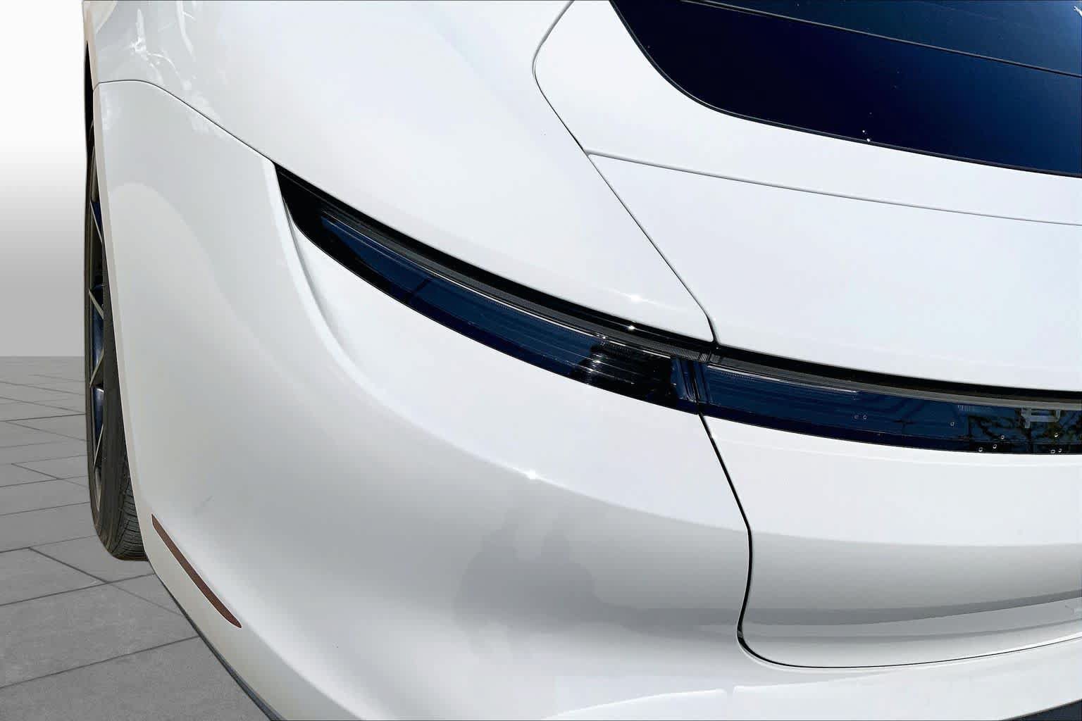 Used 2022 Porsche Taycan RWD image 26