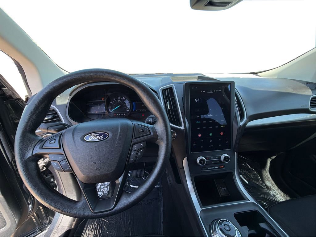 Used 2022 Ford Edge SE w/ Black Appearance Package image 28