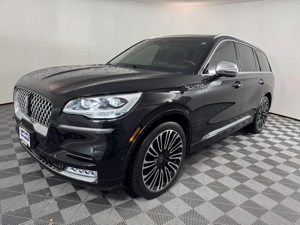 Used 2022 Lincoln Aviator Black Label w/ Dynamic Handling Package image 8