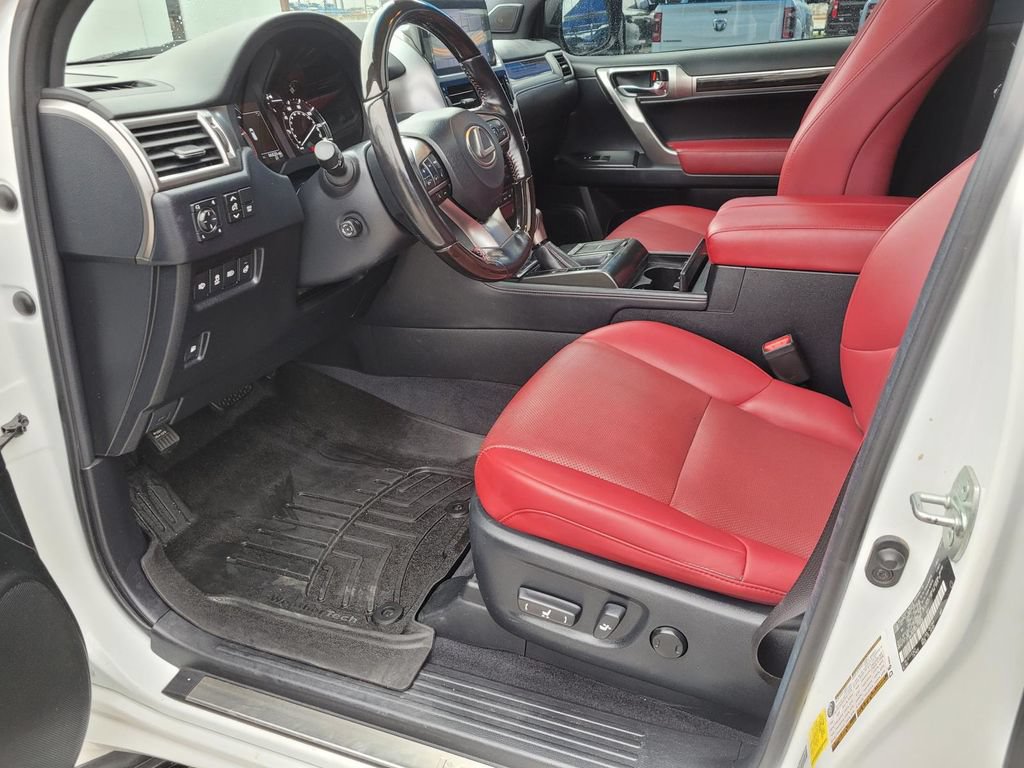 Used 2022 Lexus GX 460 Premium w/ Premium Plus Package AWD/4WD image 2
