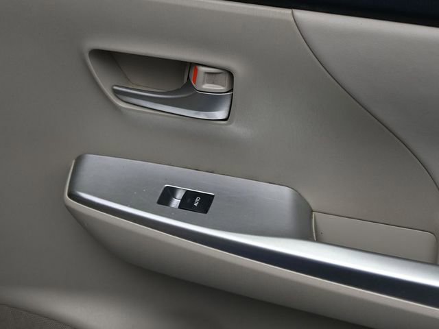 Used 2012 Toyota Prius V Five image 29