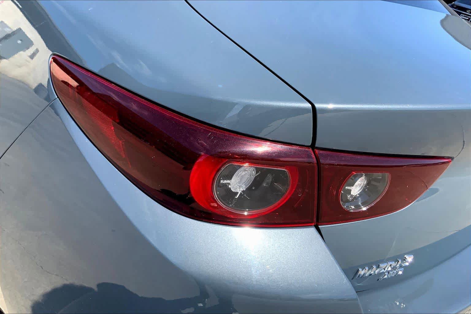 Used 2023 MAZDA MAZDA3 s image 28