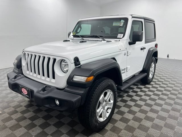 Used 2020 Jeep Wrangler Sport AWD/4WD image 2