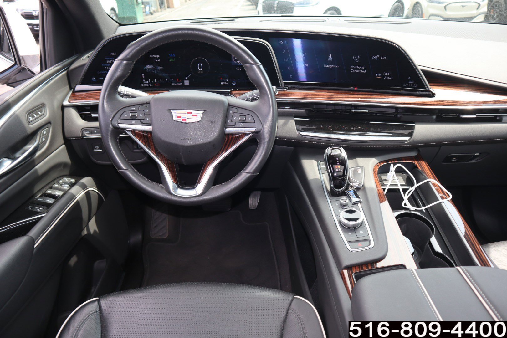 Used 2023 Cadillac Escalade Premium Luxury image 10