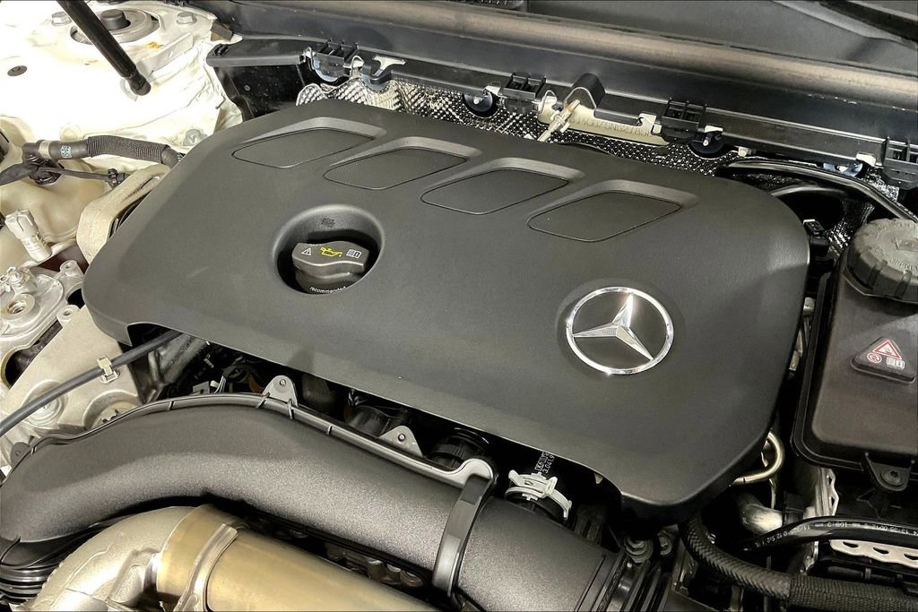 Used 2025 Mercedes-Benz CLA 250 image 32