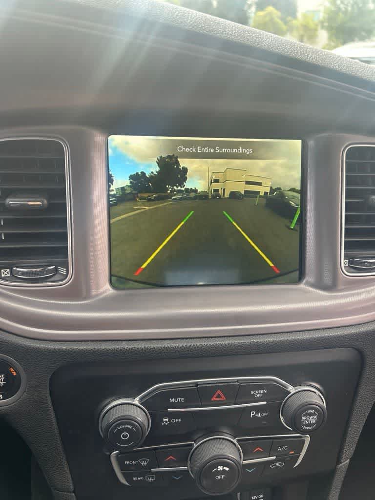 Used 2023 Dodge Charger SXT RWD image 9