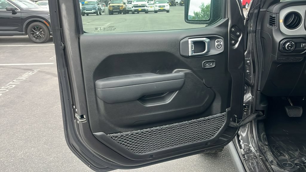 New 2026 Jeep Gladiator Sport AWD/4WD image 9