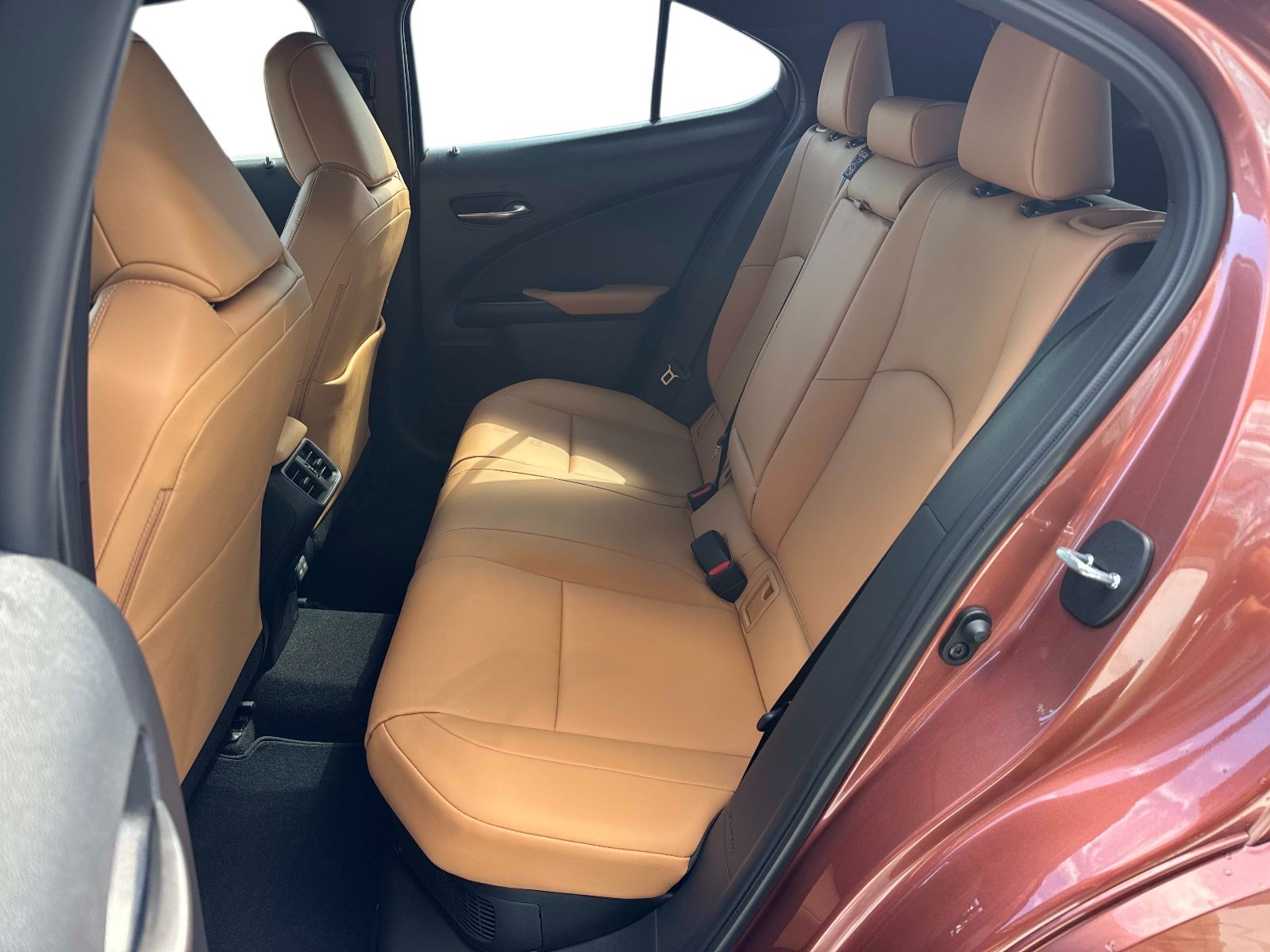 Used 2026 Lexus UX 300h FWD w/ Accessory Package (Z1) image 14