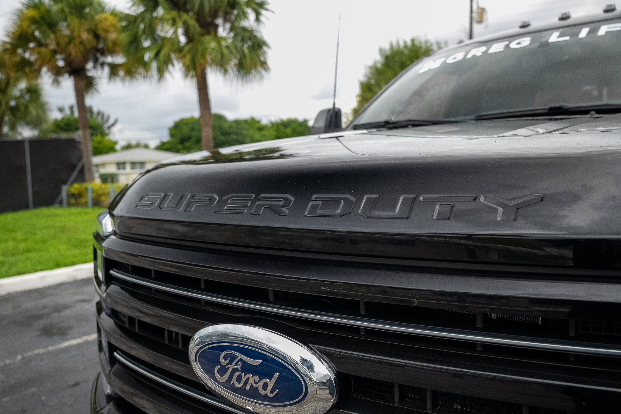 Used 2025 Ford F250 Platinum w/ FX4 Off-Road Package AWD/4WD image 10