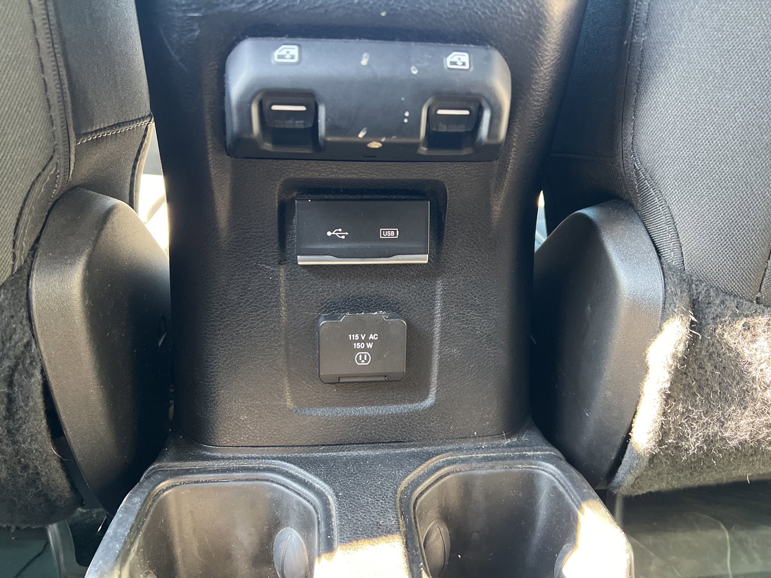 Used 2019 Jeep Wrangler Unlimited Sahara AWD/4WD image 16