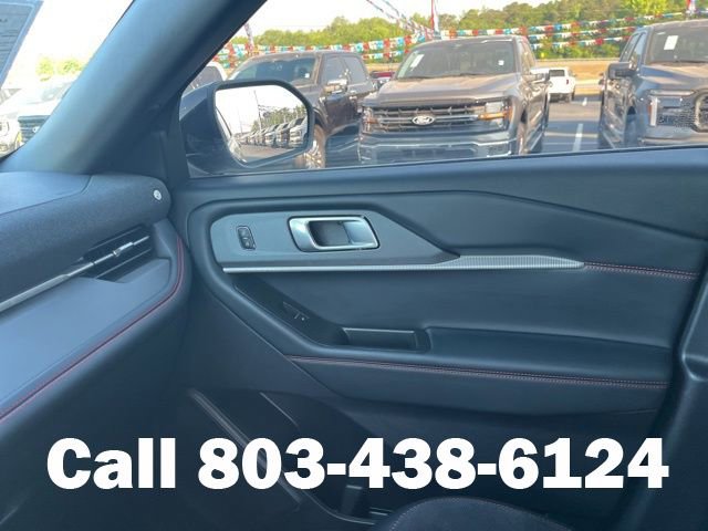 Used 2025 Ford Explorer ST AWD/4WD image 29