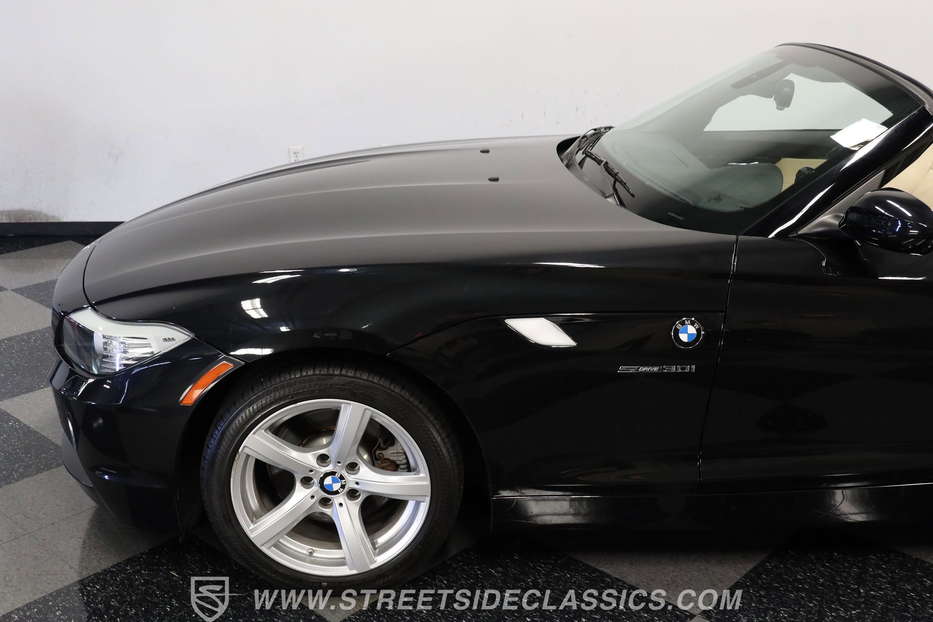Used 2011 BMW Z4 sDrive30i image 22