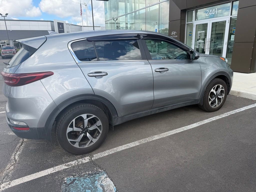 Used 2021 Kia Sportage LX w/ LX AWD Popular Package image 3
