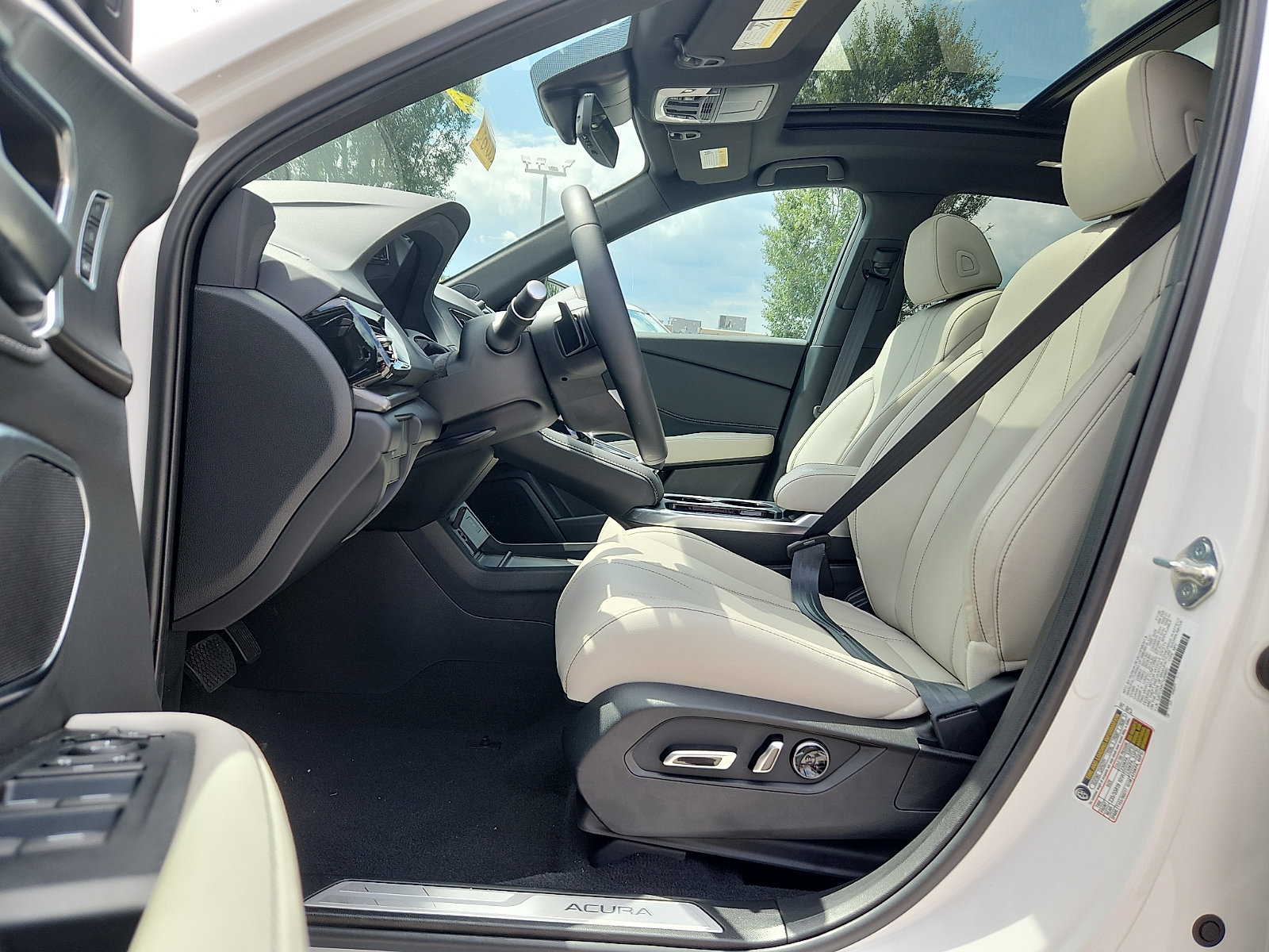 New 2026 Acura RDX SH-AWD image 9