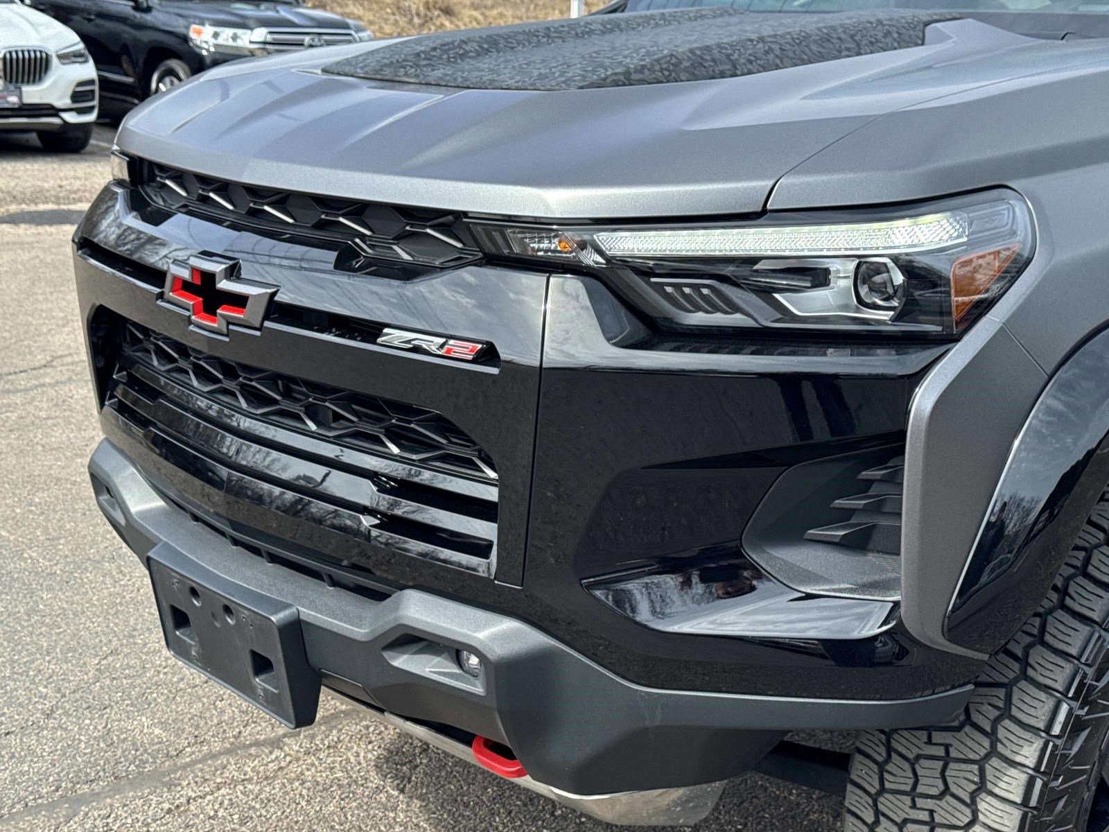 Used 2024 Chevrolet Colorado ZR2 w/ Safety Package AWD/4WD image 11