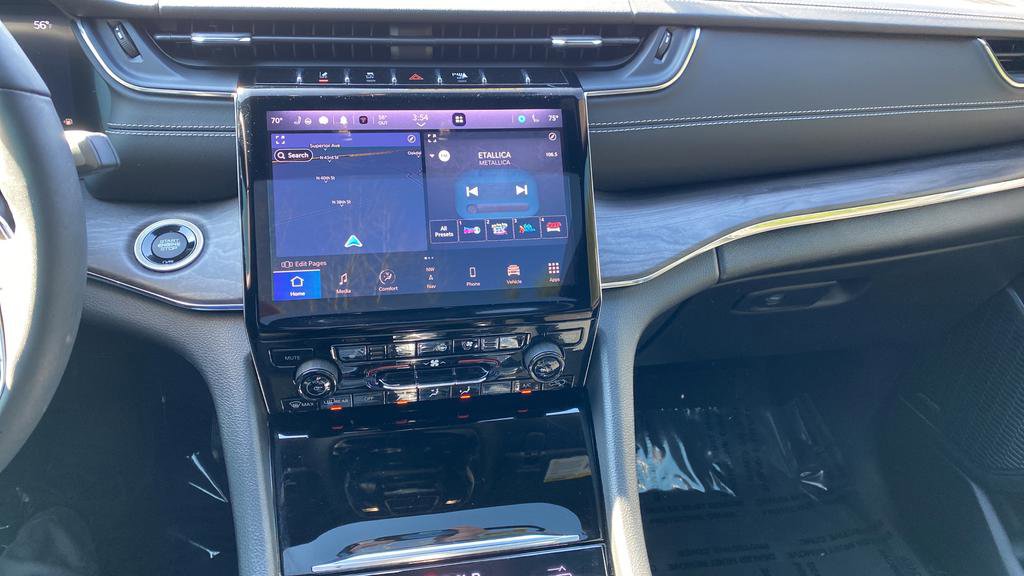 Used 2023 Jeep Grand Cherokee L Overland image 13