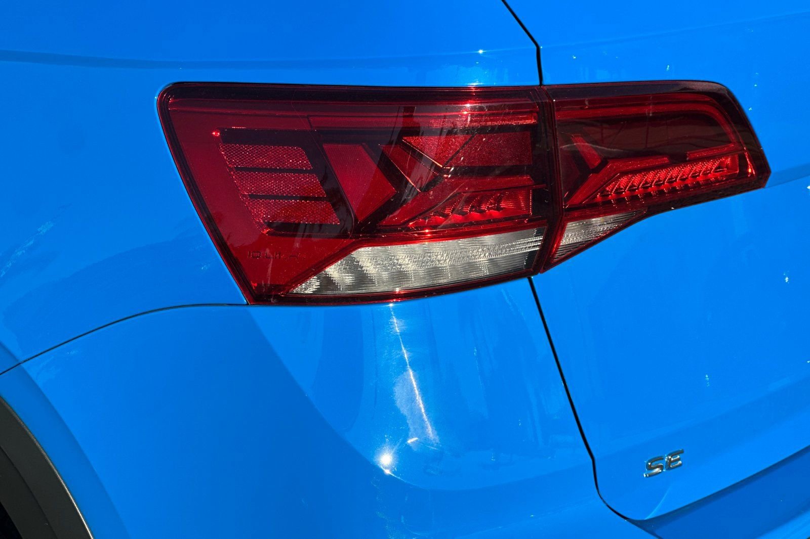 Used 2022 Volkswagen Taos SE w/ Panoramic Sunroof Package image 26