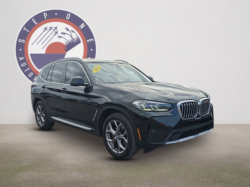 Used 2022 BMW X3 xDrive30i w/ Premium Package 2 AWD/4WD image 2
